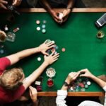 손실 회피 편향(Loss Aversion): 10만 원을 잃는 고통이 얻는 기쁨보다 큰 이유